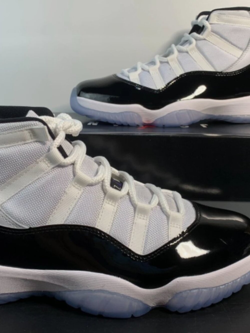 Nike Air Jordan 11 Retro Concord